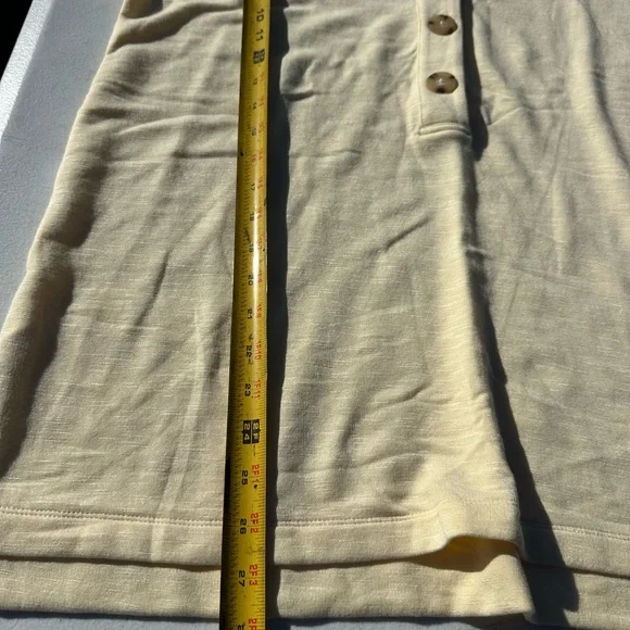 J. Jill Soft Yellow V-Neck Tunic with Button Accents - Picture 6 of 8